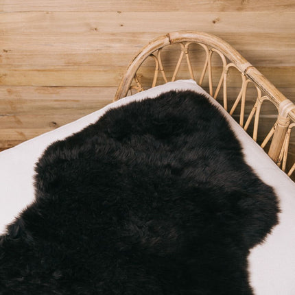 Merino Lammeskind [populær] | Langhåret | 90x60 cm Sort