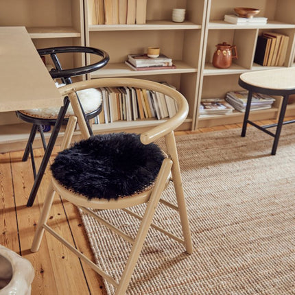 Sædehynde af Lammeskind | D34 cm  Sort