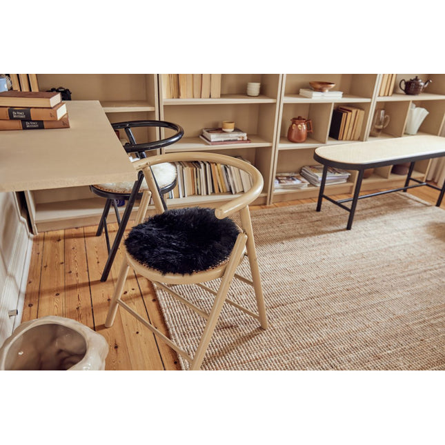Sædehynde af Lammeskind | D34 cm  Sort